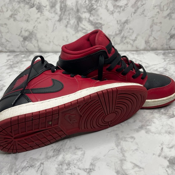 Red and Black Nike Air Jordan Kids high top laced Sneaker Shoes - Picture 5 of 5